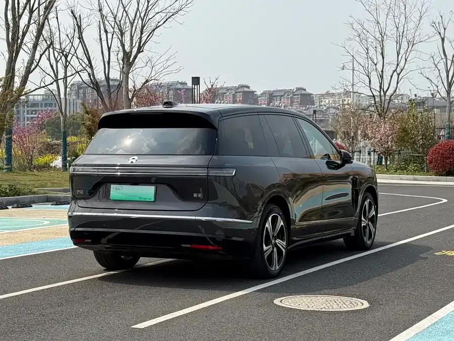 NIO ES8 NIO ES8 2026 Six-seat Executive Luxury Edition 2025 — миниатюра 2