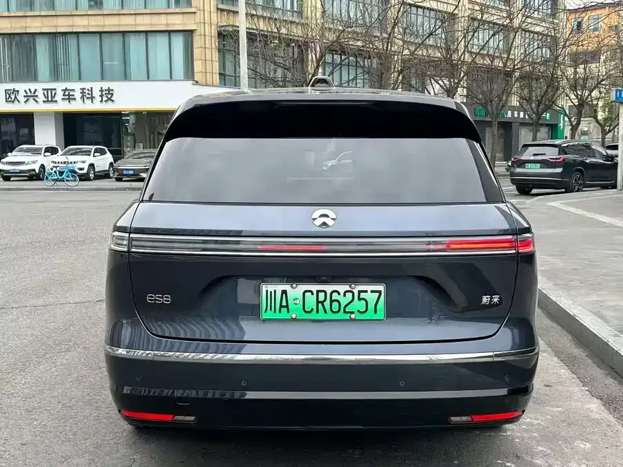 NIO ES8 NIO ES8 2026 Six-seat Executive Luxury Edition 2025 — миниатюра 2