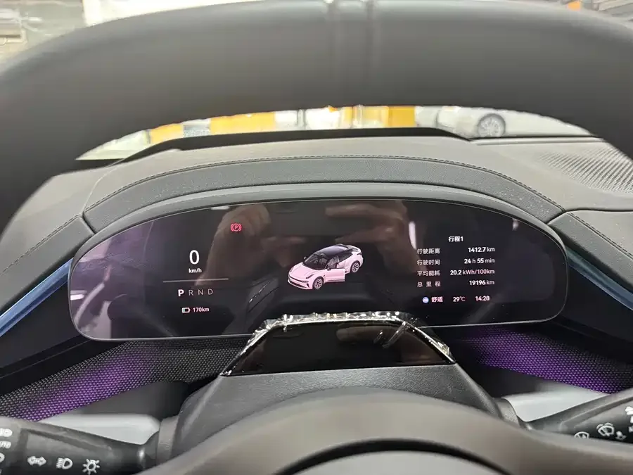 Zeekr 001 Zeekr 001 2025 WE version 100kWh rear-wheel drive 2025 — миниатюра 3