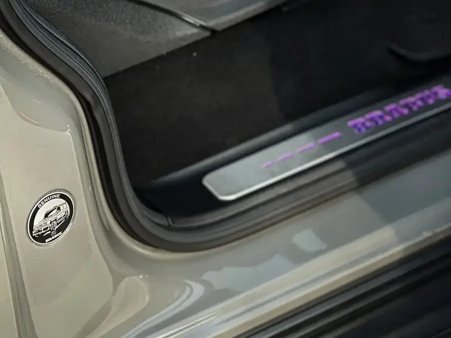 Mercedes-Benz G-Class AMG Mercedes-Benz G-Class AMG 2022 AMG G 63 2022 — миниатюра 4