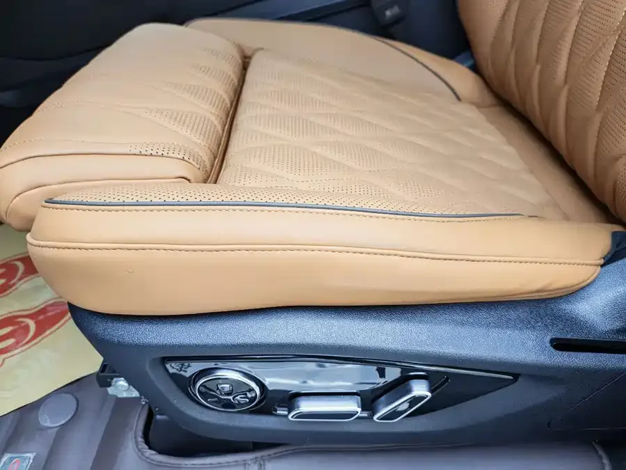 BYD Tang New Energy Tang New Energy 2023 DM-i Champion Edition 112KM Premium Edition 2023 — миниатюра 5