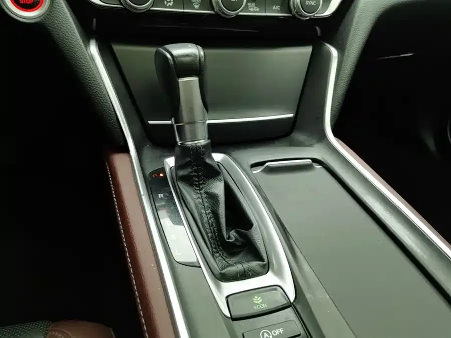 Honda Inspire 2022 Insignia 260TURBO Fine Edition 2022 — миниатюра 4