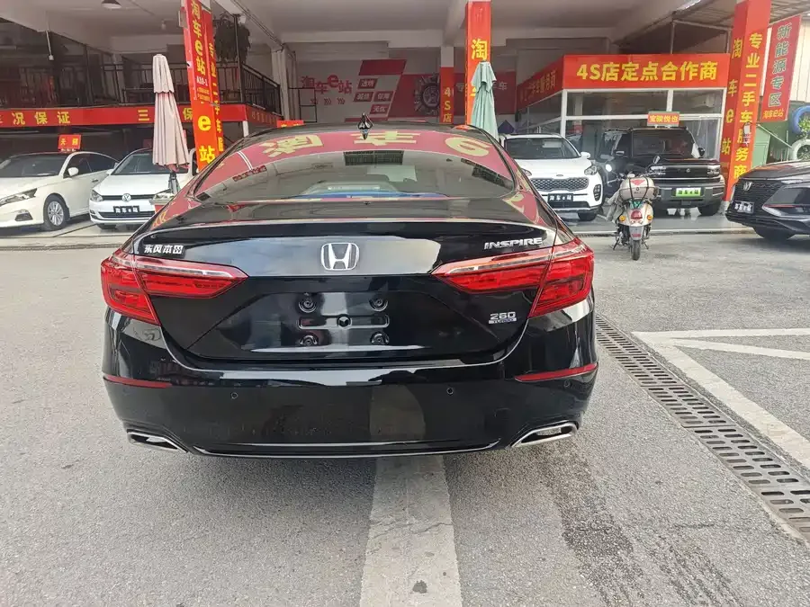 Honda Inspire 2022 Insignia 260TURBO Fine Edition 2022 — миниатюра 2