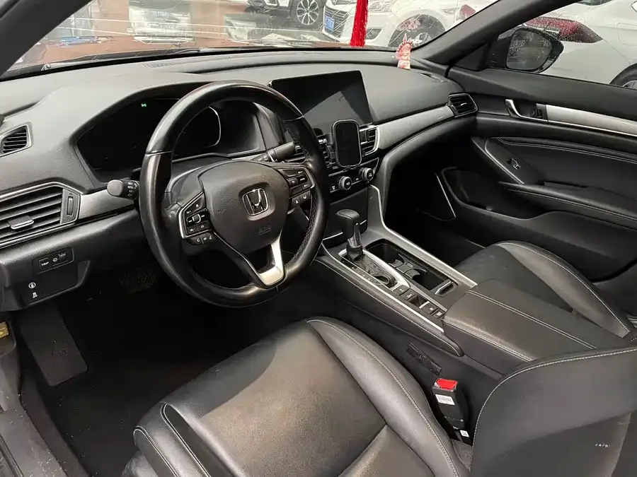 Honda Inspire Inship 2022 260TURBO Exquisite Edition 2022 — миниатюра 2