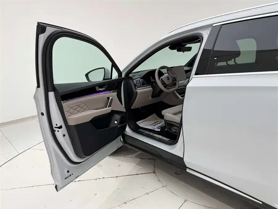 BYD Tang New Energy Tang New Energy 2025 Intelligent Driving Edition DM-i 115KM Flagship 2025 — миниатюра 4