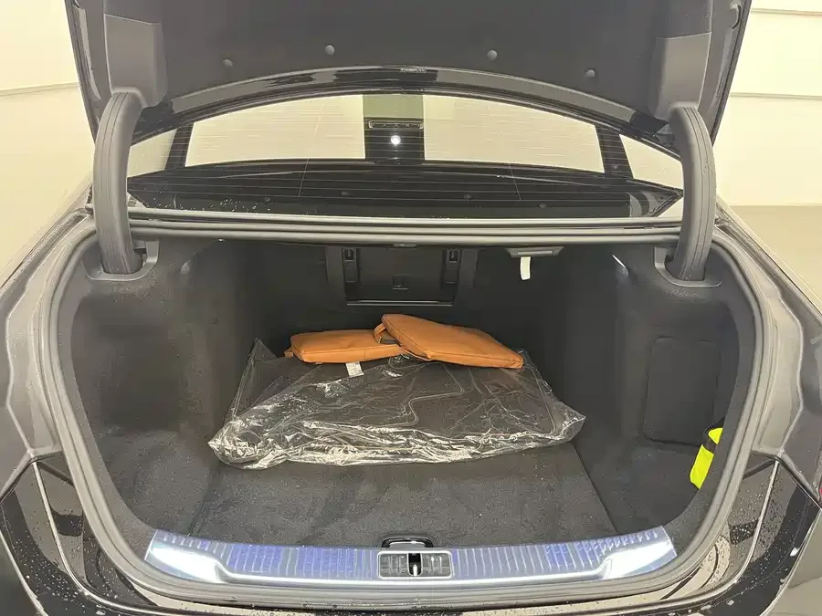 Mercedes-Benz Maybach S-Class Maybach S-Class 2023 S 480 4MATIC 2022 — миниатюра 3