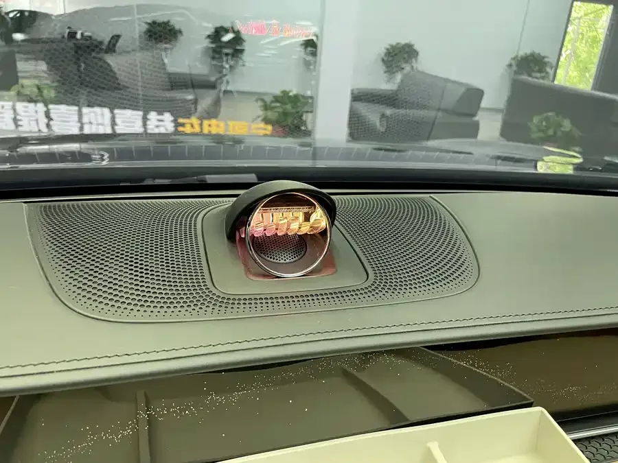 Enjoy World S9 Xiangjie S9 2024 Pure Electric Ultra Four-wheel Drive Flagship Edition 2024 — миниатюра 4