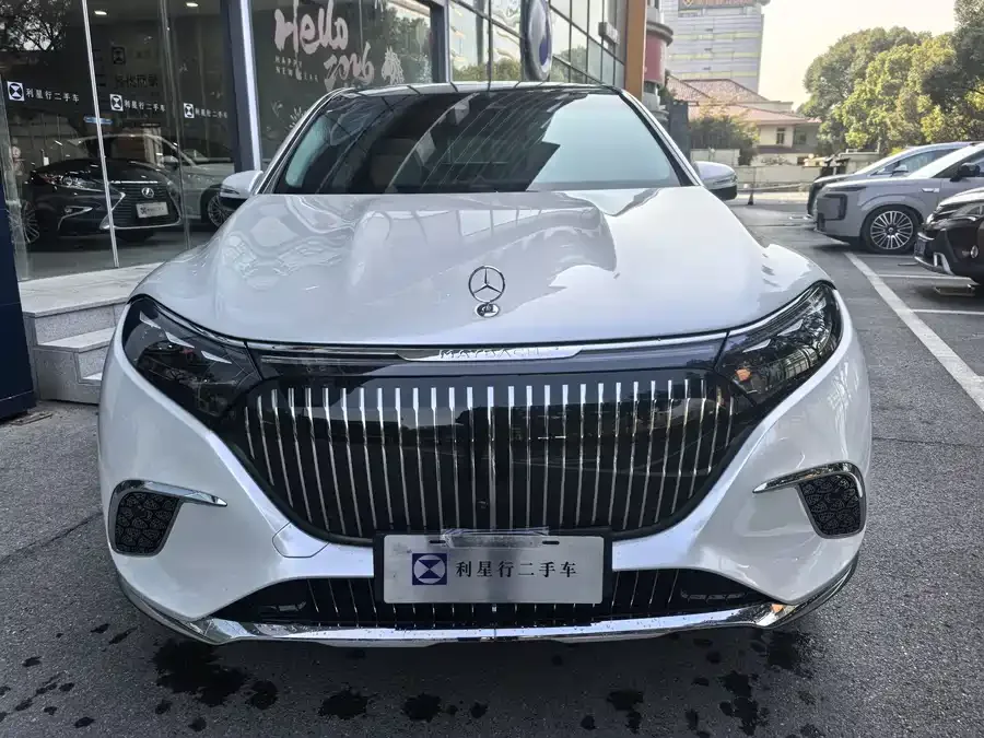 Mercedes-Benz Maybach EQS SUV Maybach EQS SUV 2024 EQS 680 Liyue Edition 2025 — миниатюра 2