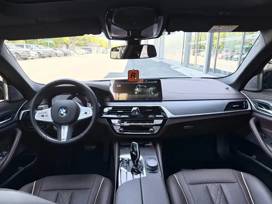 BMW 5 Series BMW 5 Series 2023 530Li Leading Luxury Package 2024 — миниатюра 3