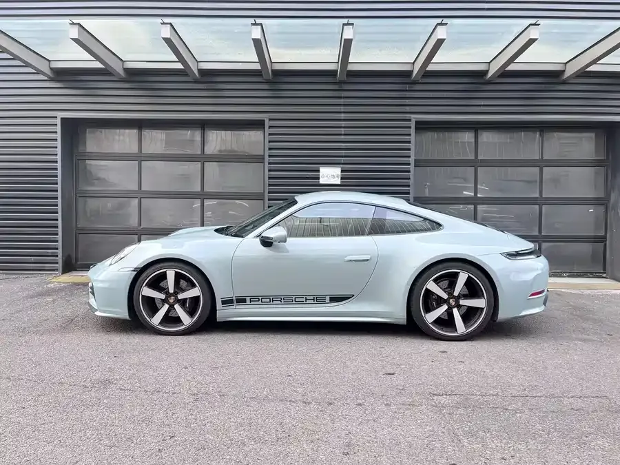 Porsche 911 2025 Carrera 3.0T 2025 — миниатюра 2
