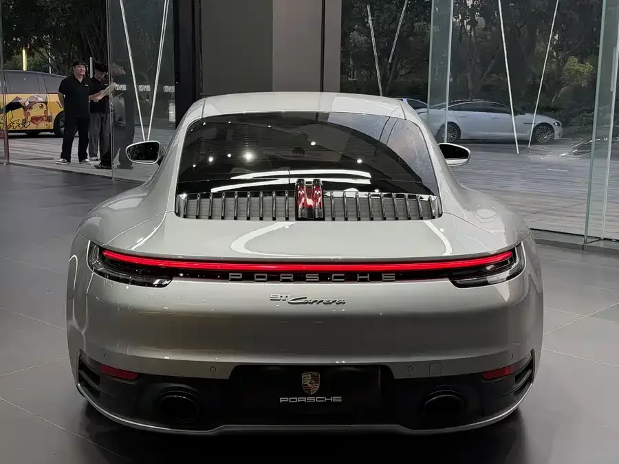 Porsche 911 2023 Carrera 3.0T 2023 — миниатюра 3