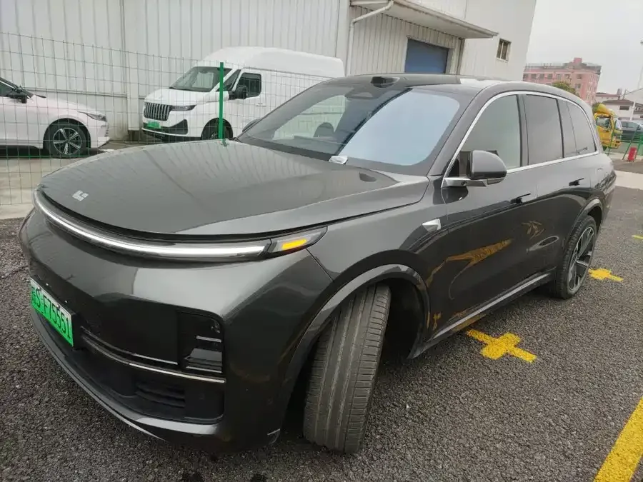 Li Xiang L8 2025
