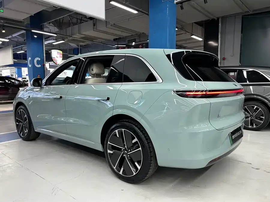 Li Xiang L6 Ideal L6 2025 Pro Smart Renewal Edition 2025 — миниатюра 2