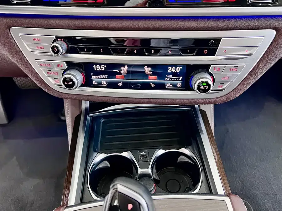 BMW 7 Series BMW 7 Series 2021 730Li M Sport Package 2022 — миниатюра 5