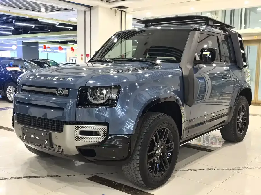 Land Rover guard 2022