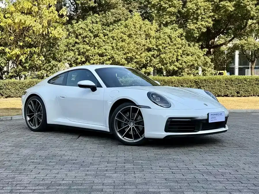 Porsche 911 2023