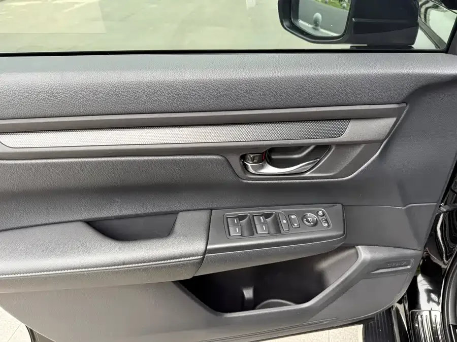 Honda CR-V 2024 240TURBO 2WD Front Edition 7 Seaters 2024 — миниатюра 3