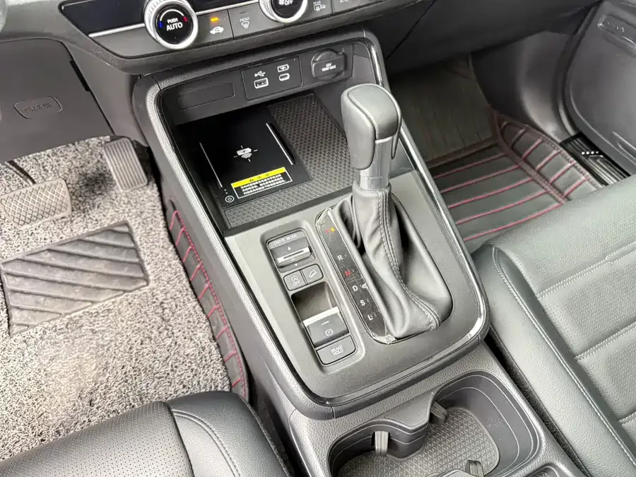 Honda CR-V 2024 240TURBO 2WD Front Edition 7 Seaters 2024 — миниатюра 4
