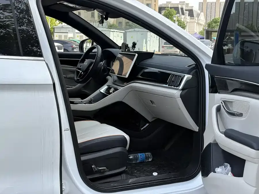 BYD Song PLUS New Energy Song PLUS New Energy 2023 Champion Edition EV 520KM Premium Edition 2024 — миниатюра 3