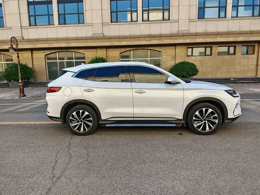 BYD Song PLUS New Energy Song PLUS New Energy 2024 Honor Edition EV 605km Flagship PLUS 2025 — миниатюра 2