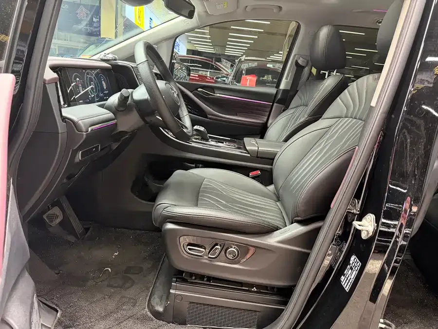 GAC Trumpchi M8 Trumpchi M8 2024 Master Series 400T Supreme Edition 2024 — миниатюра 3