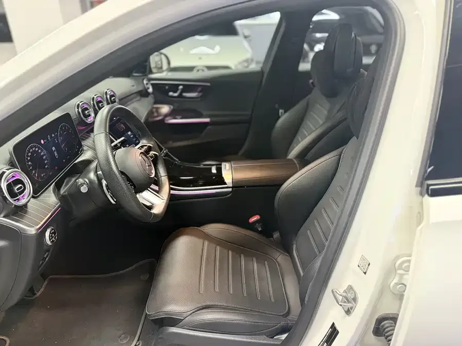 Mercedes-Benz Class C Mercedes-Benz C-Class 2025 C 260 L Night Sports Edition 2024 — миниатюра 4