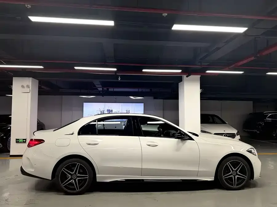 Mercedes-Benz Class C Mercedes-Benz C-Class 2025 C 260 L Night Sports Edition 2024 — миниатюра 5