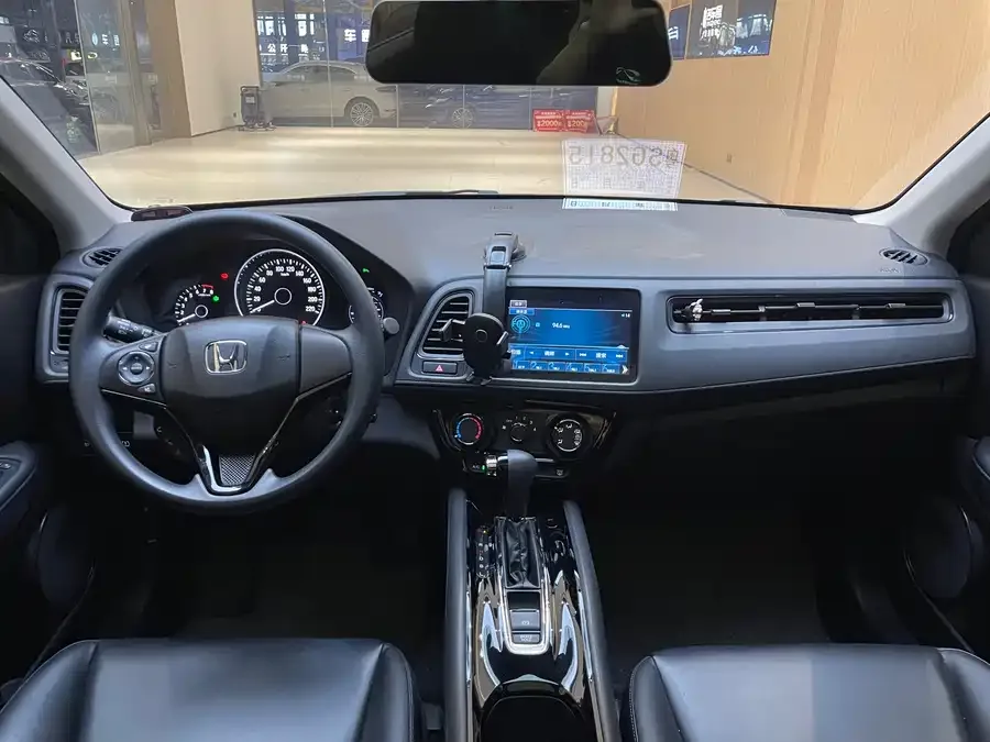 Honda VEZEL 2022 VIZI 1.5L CVT Phantom Night Pioneer Edition 2022 — миниатюра 2