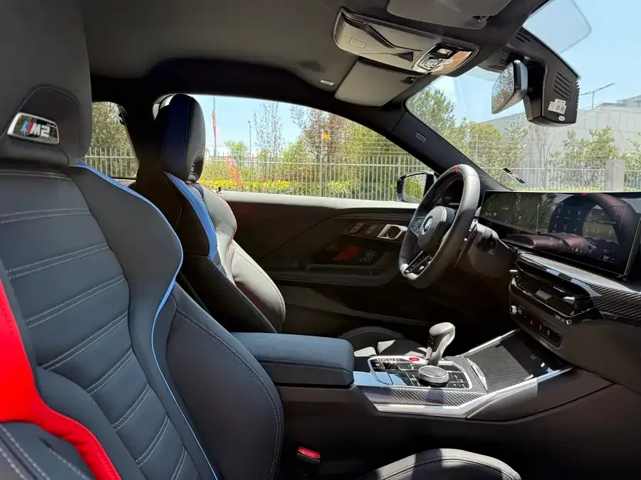 BMW M2 2024 M2 2025 — миниатюра 5