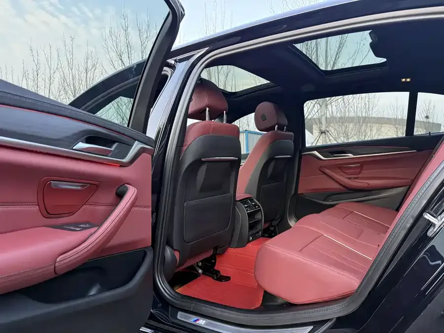 BMW 5 Series New Energy 2022 535Le M Sports Package 2023 — миниатюра 3