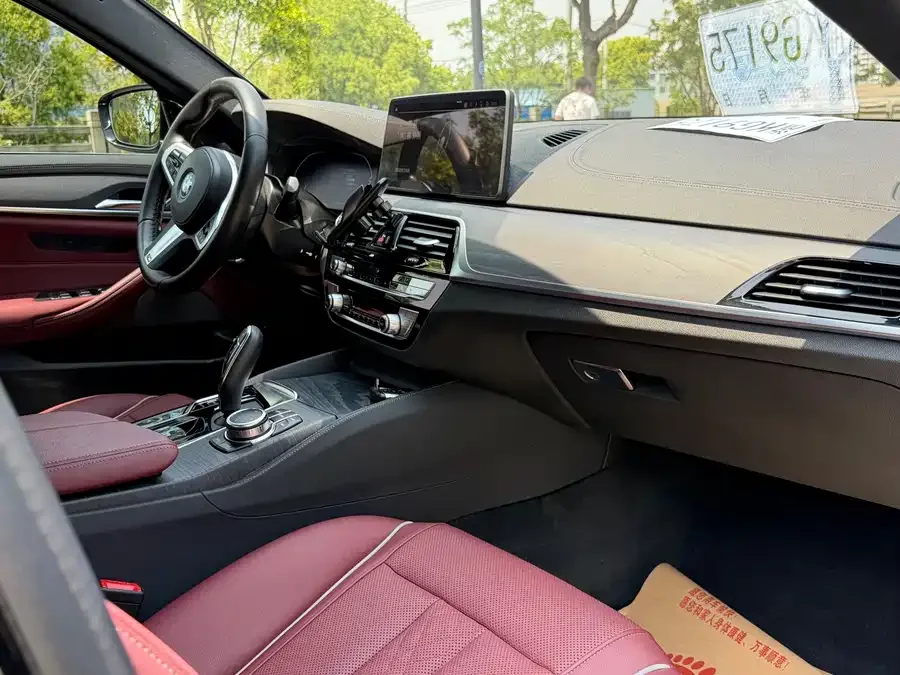 BMW 5 Series New Energy 2022 535Le M Sports Package 2022 — миниатюра 2