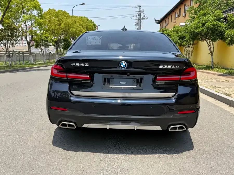 BMW 5 Series New Energy 2022 535Le M Sports Package 2022 — миниатюра 3