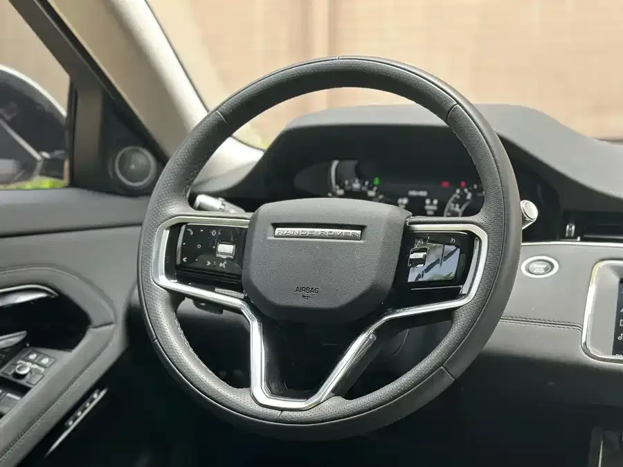 Land Rover Range Rover Aurora New Energy Range Rover Aurora New Energy 2022 Aurora L P300e Plug-in Electric Hybrid Edition 2023 — миниатюра 4
