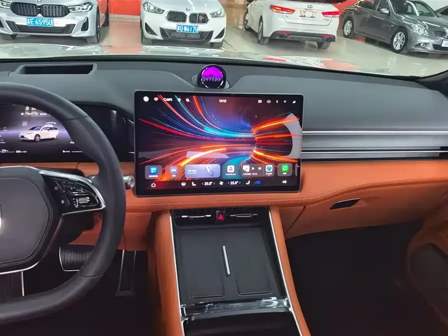 AITO M5 M5 2025 Extended Range Ultra 4WD Edition 2025 — миниатюра 4
