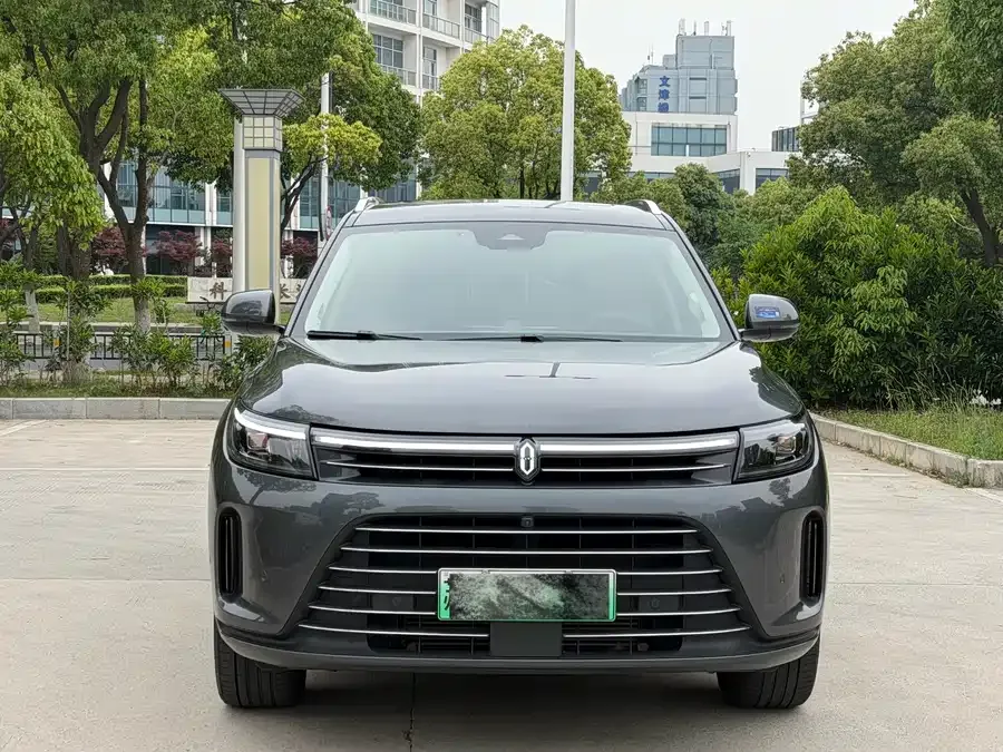 AITO M7 QM7 2022 1.5T 4WD Luxury Edition 2023 — фото 1, купить с доставкой в Москву