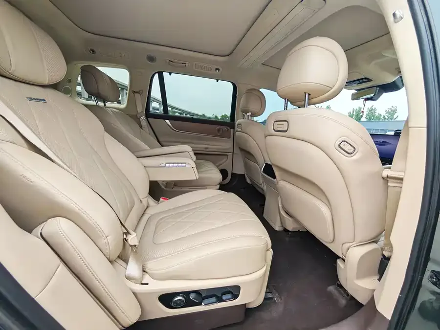 AITO M9 M9 2024 Extended Range Ultra Edition 52kWh 6-seater Edition 2024 — миниатюра 5
