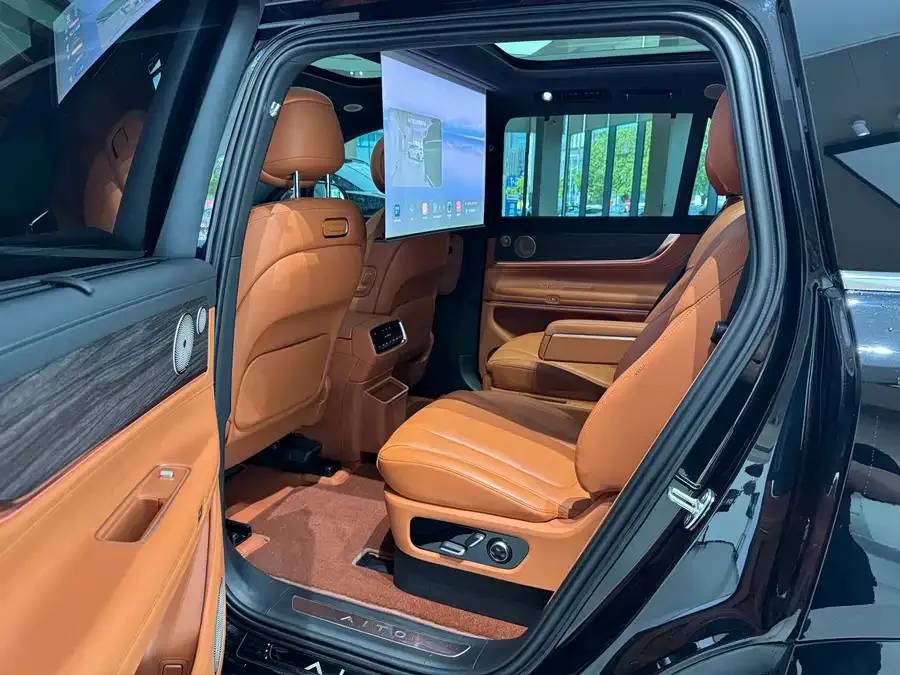 AITO M9 M9 2024 Extended Range Ultra Edition 42kWh 6-seater Edition 2024 — миниатюра 4
