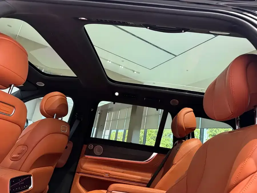 AITO M9 M9 2024 Extended Range Ultra Edition 42kWh 6-seater Edition 2024 — миниатюра 5