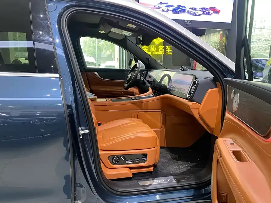 AITO M9 M9 2024 Extended Range Ultra Edition 42kWh 6-seater Edition 2024 — миниатюра 5