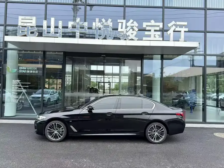 BMW 5 Series BMW 5 Series 2023 530Li Leading M Sport Package 2024 — миниатюра 5