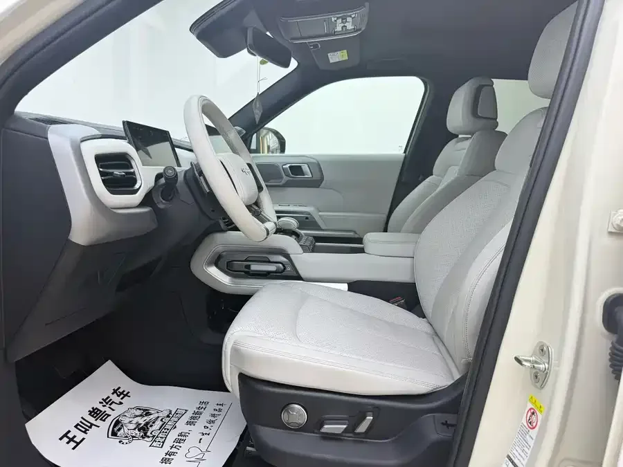 BYD Leopard Titanium 3 Titanium 3 2025 501KM 4WD Drone Version 2025 — миниатюра 4