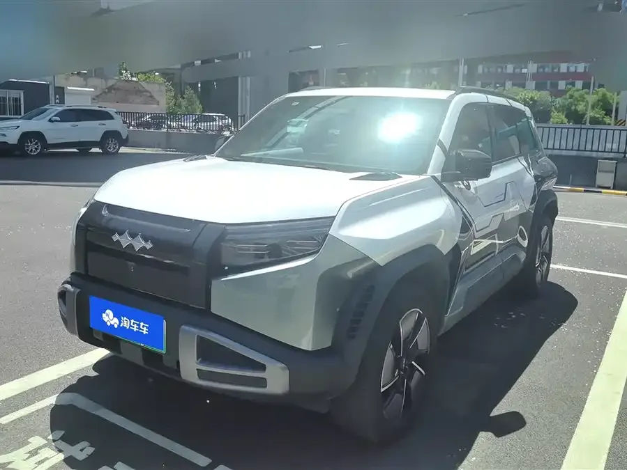 BYD Leopard Titanium 3 Titanium 3 2025 501KM 4WD Ultra Edition 2025 — фото 1, купить с доставкой в Москву