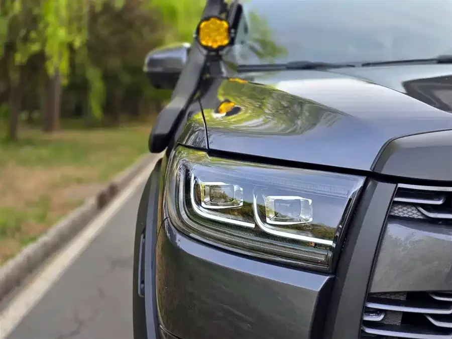 Great Wall gun 2023 2.0T off-road version, automatic gasoline, four-wheel drive, Everest version 2024 — миниатюра 3