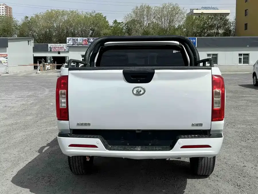 Great Wall gun 2021 2.0T Commercial Edition Manual Diesel Four-wheel Drive Elite Long Box GW4D20M 2022 — миниатюра 5