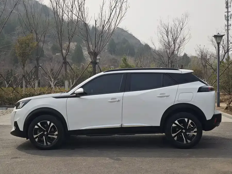 Peugeot 2008 Peugeot 2008 2022 230THP THE ONE 2023 — миниатюра 3