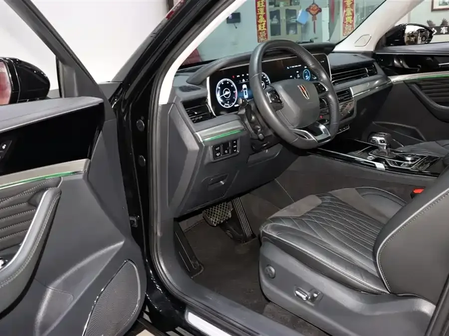 Hongqi HS5 Hongqi HS5 2022 facelift 2.0T Zhilian Qixiang Edition 2023 — миниатюра 3