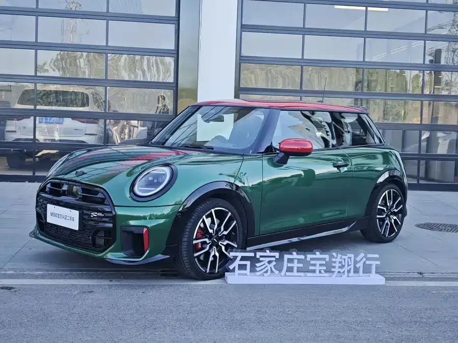 MINI JCW 2025
