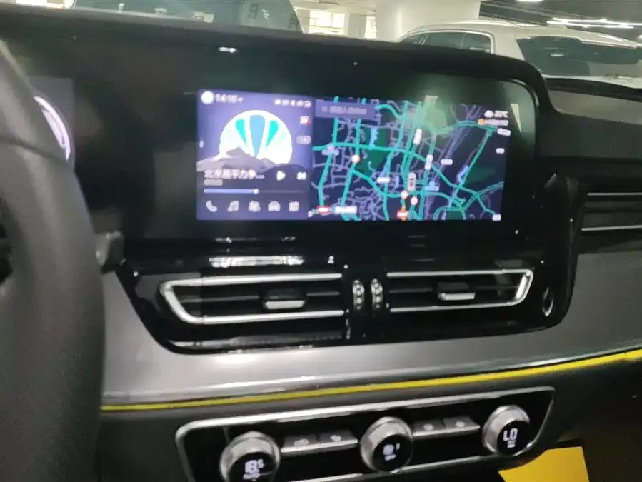 Hongqi HS5 Hongqi HS5 2023 2.0T Flagship Pro Edition 2023 — миниатюра 4