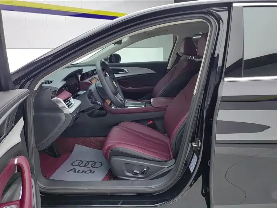 Hongqi H5 Hongqi H5 2025 1.5T DCT Flagship Edition 2025 — миниатюра 3