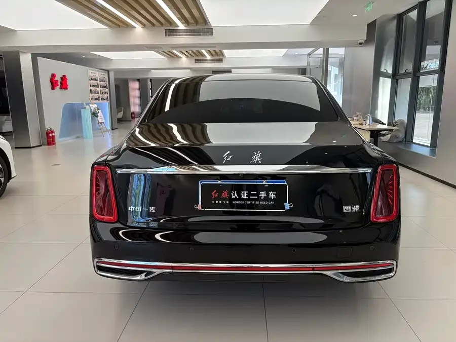 Hongqi Golden Sunflower Country Elegance Hongqi Golden Sunflower National Elegance 2024 3.0T V6 Edition 2025 — миниатюра 4